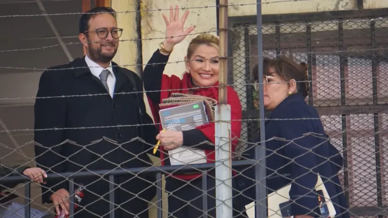 Justicia se parcializa a favor de Jeanine Áñez y la libera de la masacre en Senkata.