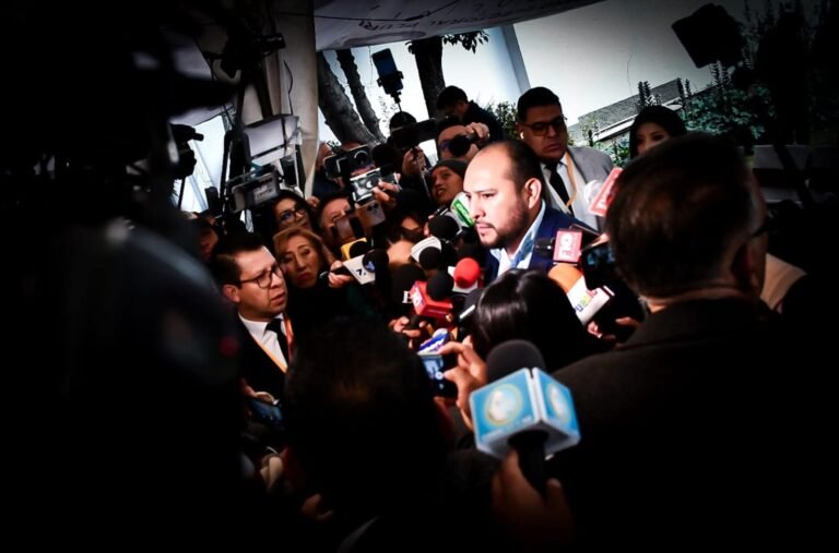 Ministro de gobierno afirma que se redobló el control policial en el Chapare ante amenazas de bloqueo de caminos tras jornada electoral