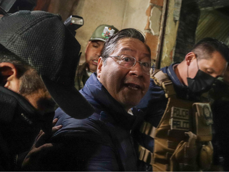 Luis Arce fue trasladado a una celda compartida